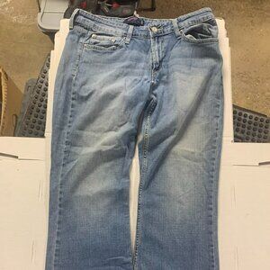 Levi's 518 Womens/Girls Jeans: Size 11M, Superlow, Fashion, Denim